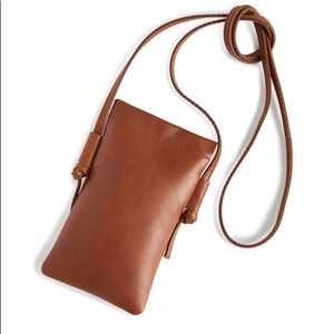 NWT • Madewell Smartphone Crossbody Bag in Leather